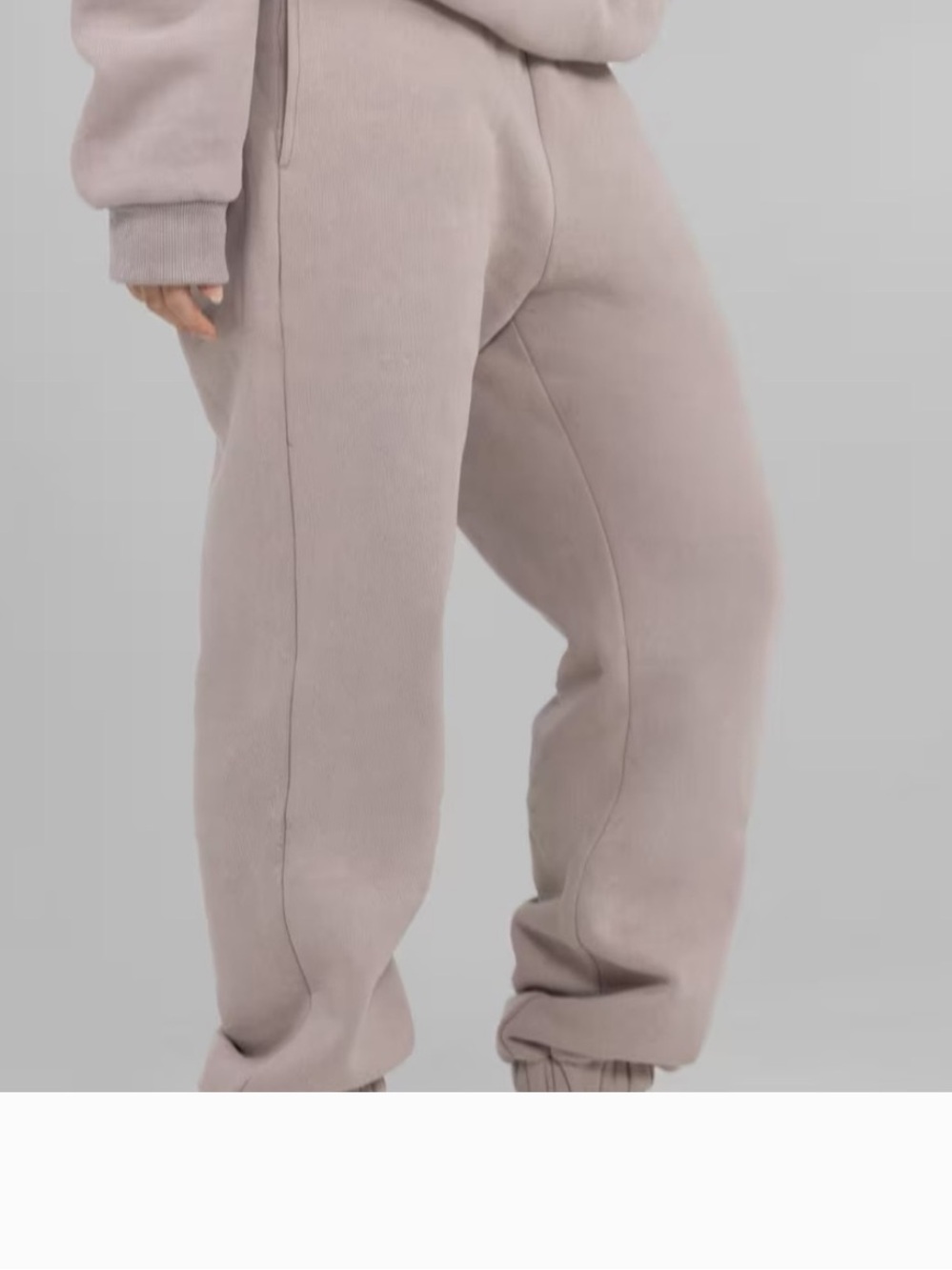 Comfrt Minimalist Sweats - Picture 3 of 8